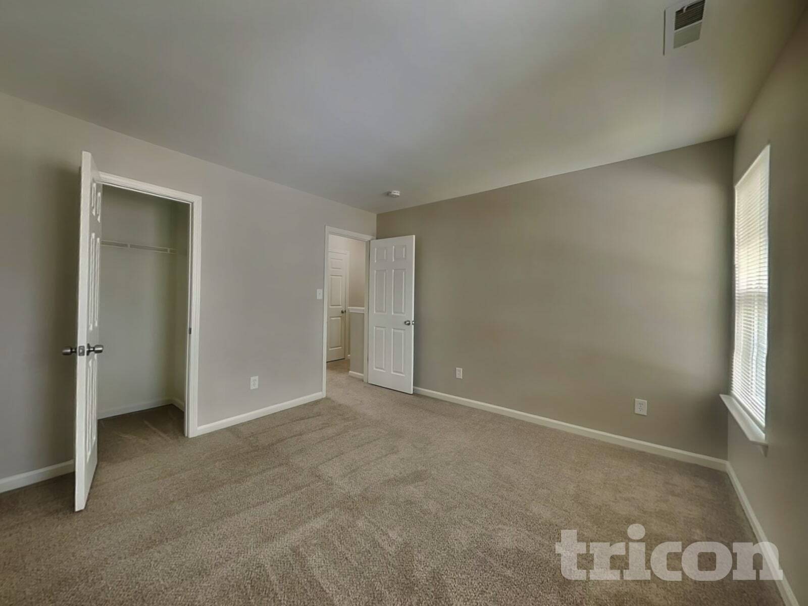 Building Photo - 2120 Ballingarry Dr