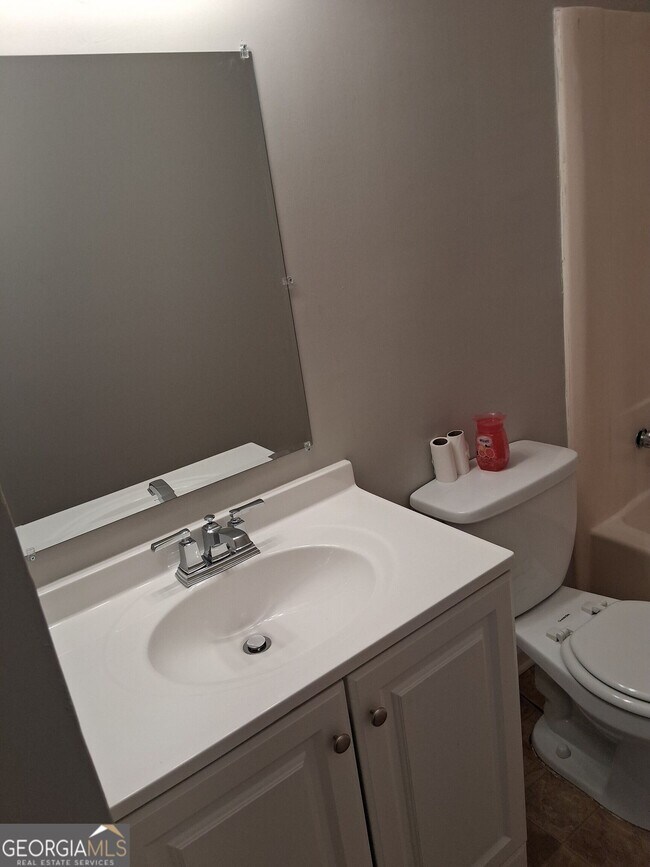 Building Photo - 9109 Sterling Ridge Ln
