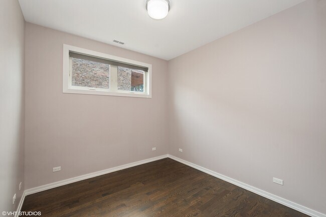 Building Photo - 2159 W Adams St
