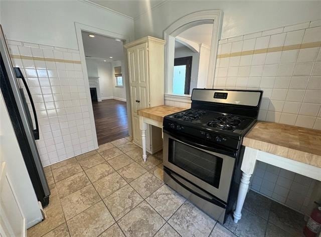 Building Photo - 15 Oaklawn Dr