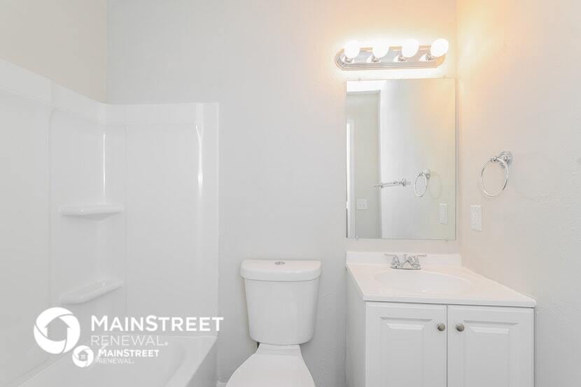 Building Photo - 807 Savona Pl