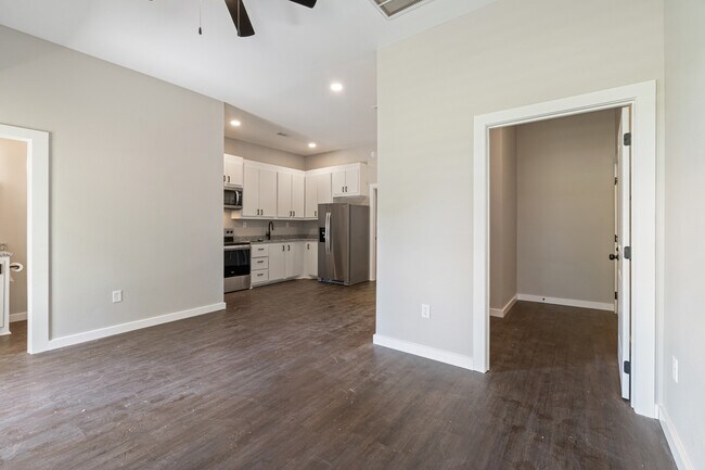 Building Photo - 3503 S Chatfield Rd