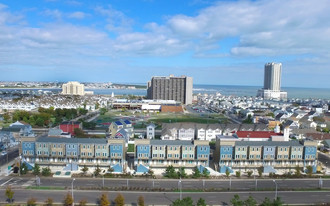 Building Photo - Connecticut & Carolina Crescent