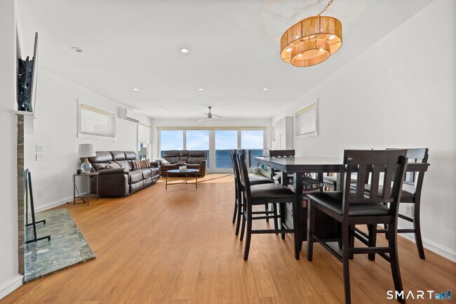 Building Photo - 1895 Fairfield Beach Rd