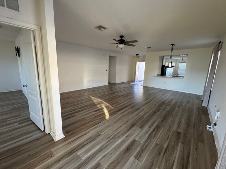 Building Photo - 2783 Star Coral Ln