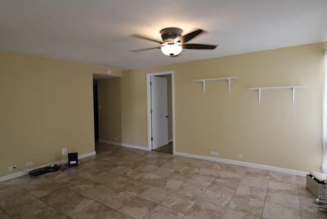 Building Photo - Beautiful 2 Bedroom and 2 Bath Apartment i...