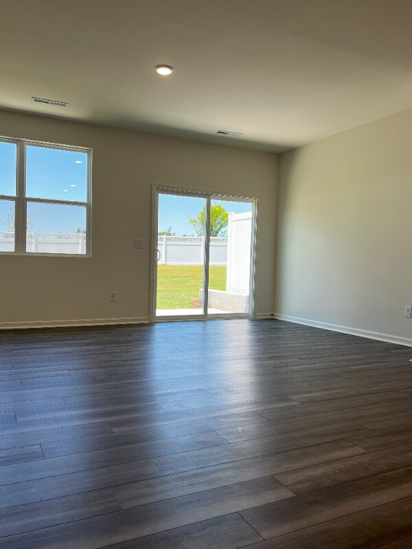 Building Photo - 121 N Chubb Rdg