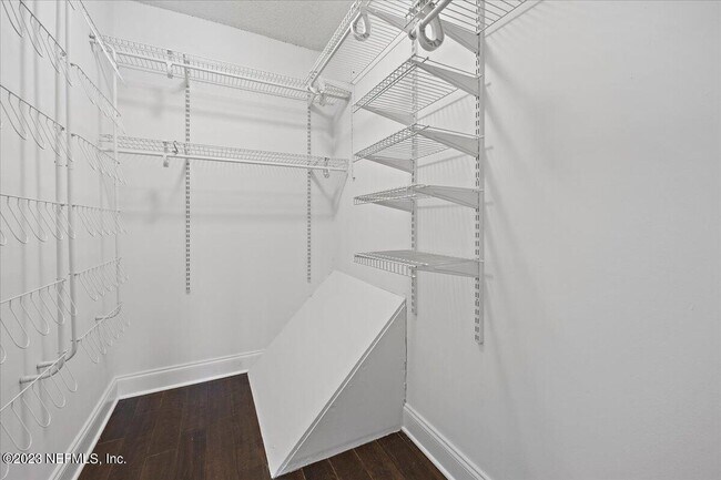Building Photo - 101 Villa Del Mar Dr