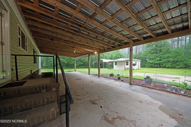 Building Photo - 158 State Rd 1319