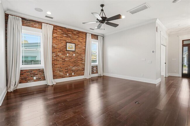 Building Photo - 1505 S Georgia Ave