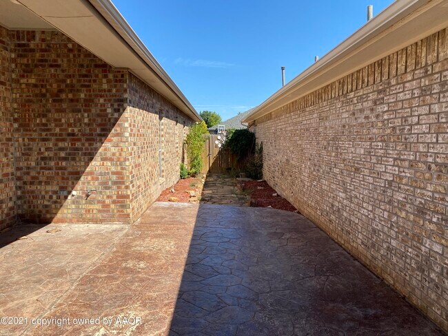 Building Photo - 4701 Ashville Pl