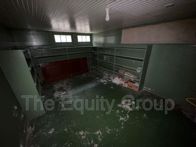 Building Photo - 820 S Court St