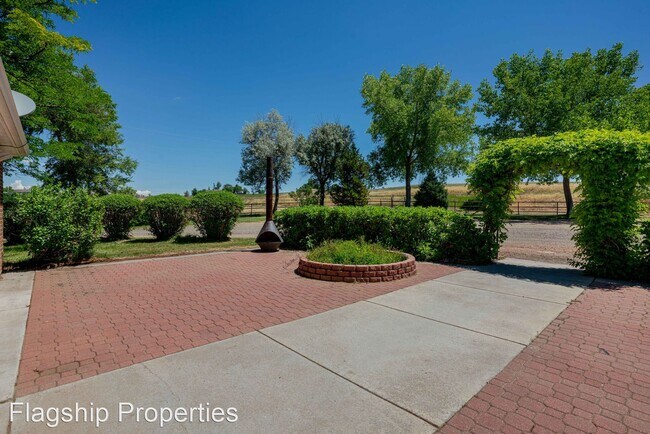 Building Photo - 3 br, 2.5 bath House - 3942 County Road 1.5