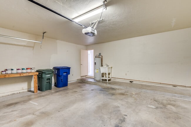 Building Photo - 8449 E Agape Dr