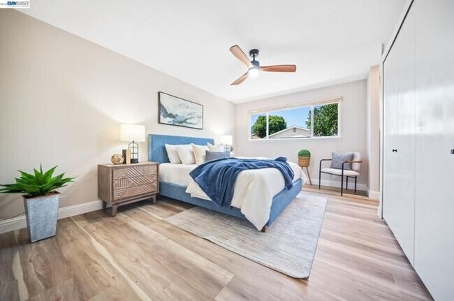 Building Photo - 7415 Bovet Way