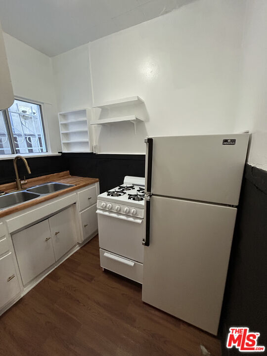 Building Photo - 30 Dudley Ave