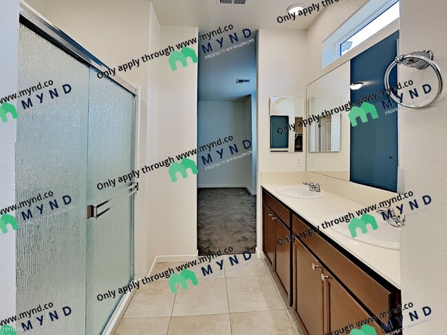 Building Photo - 3 br, 2.5 bath House - 4873 Black Falcon Way