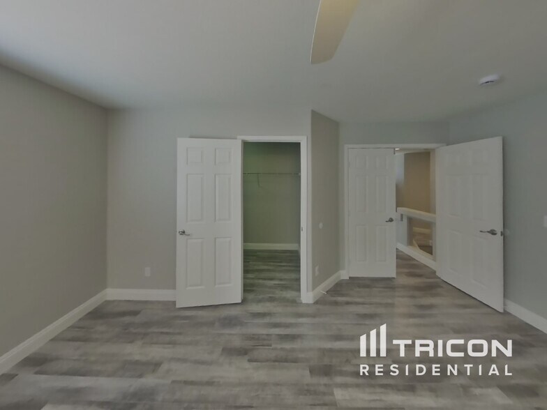 Building Photo - 9759 Ocotillo Falls Ave