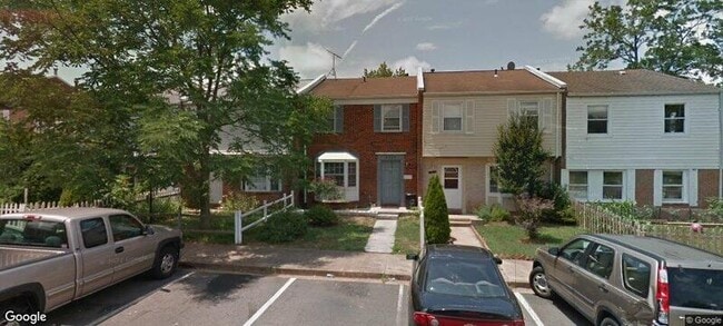 Building Photo - 8004 Community Dr