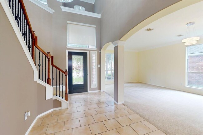 Building Photo - 5106 Laura Lee Ln