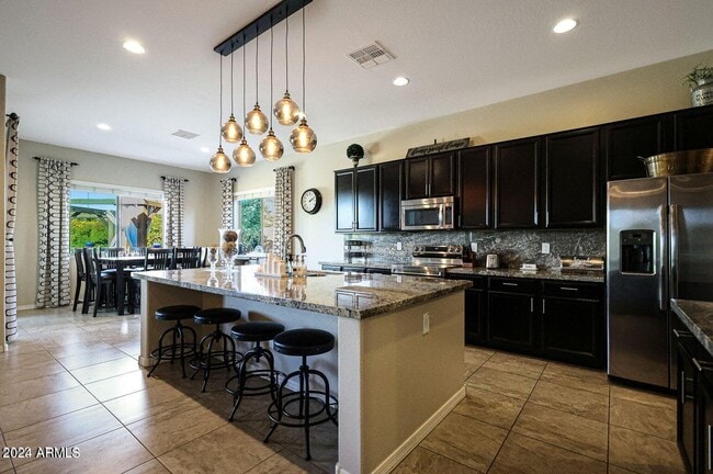 Building Photo - 9422 W Donald Dr