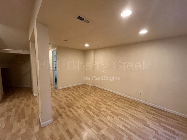 Building Photo - 5271 Canyon View Dr