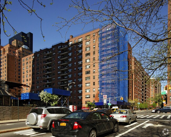 Sutton Terrace Weill Cornell Medical Colleg 430450 E 63rd St New York NY 10065 Apartment