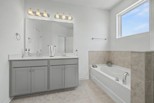 Building Photo - 341 Herty Pk Dr
