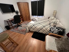 Building Photo - 688 Nebraska St