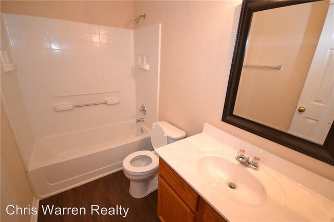 Building Photo - 504 Lafayette Square Dr