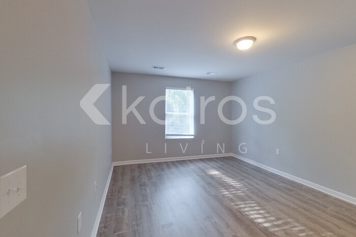 Building Photo - 318 Sunrise Cir