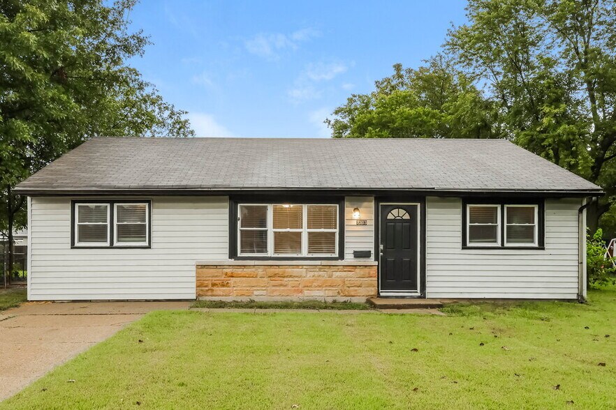 Primary Photo - 7303 Dunkirk Ln