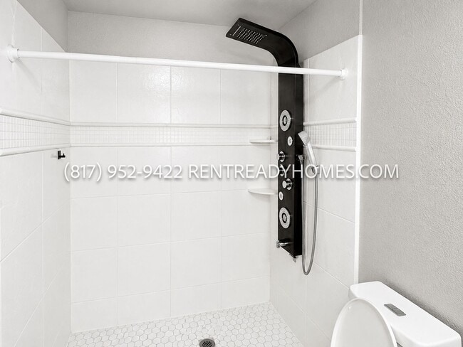 Building Photo - 12372 High Meadow Dr