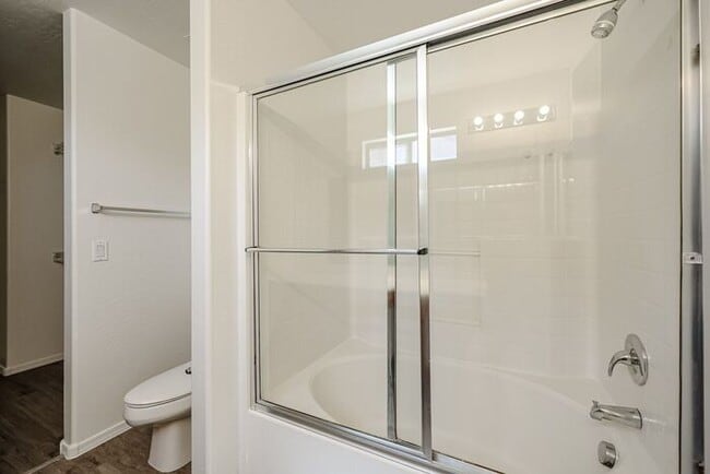 Building Photo - 4 BED 2.5 BATH, 2200+ SFT IN CAMELBACK RANCH, PHOENIX