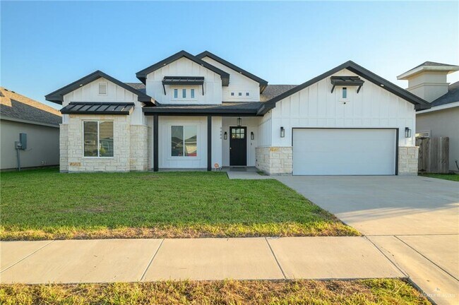 Building Photo - 38 N Queen Palm