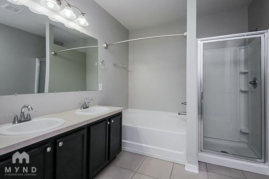 Building Photo - 4991 Windbourne Way