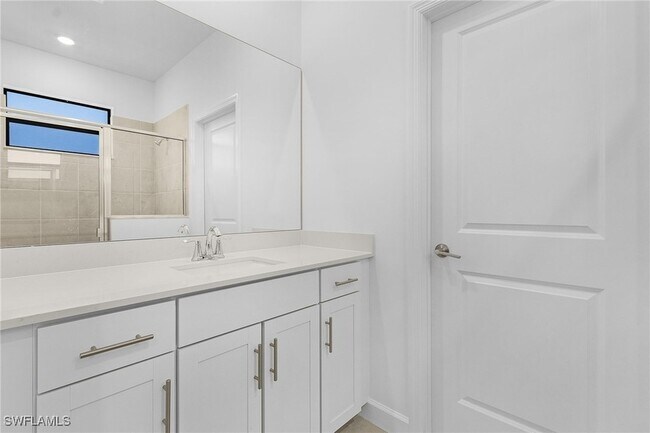 Building Photo - 19617 Hinkley Dr