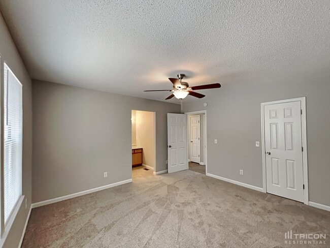 Building Photo - 12 Penhurst Ct