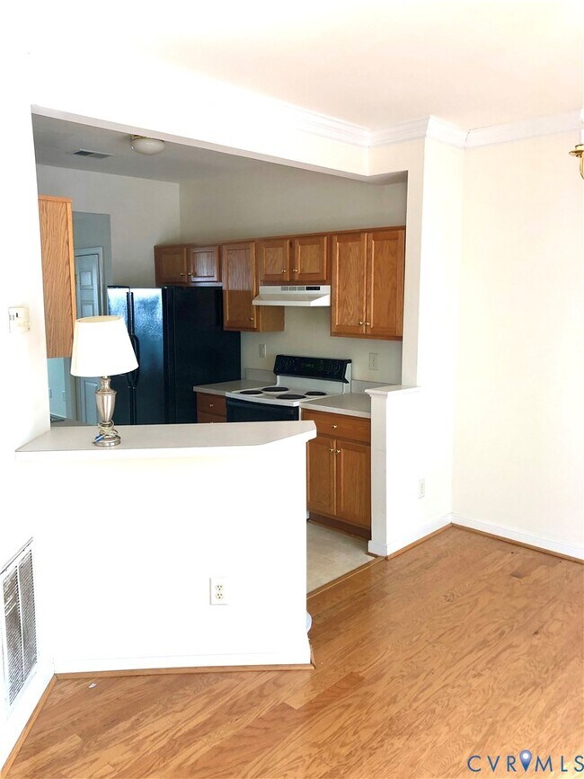 Building Photo - 8602 Springwater Dr