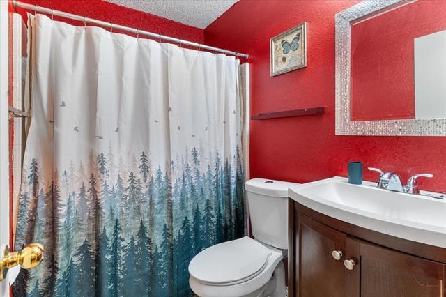 Building Photo - 10311 Pondwood Dr