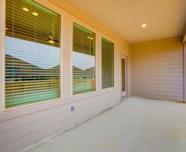 Building Photo - 1225 Antelope Passing Dr