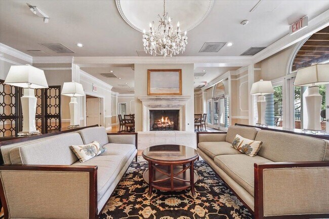 Building Photo - 5400 Park Ave