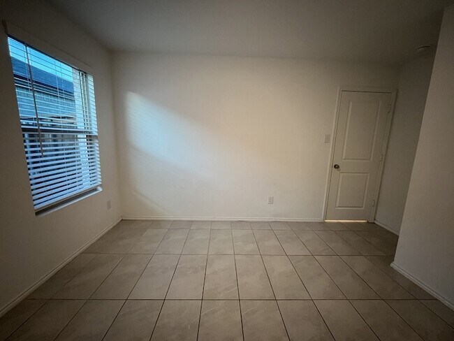 Building Photo - 3408 Harper St