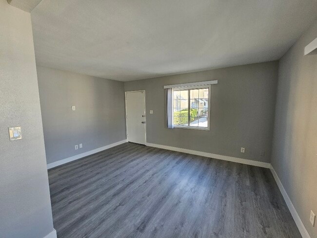 Building Photo - 224 N 7th St