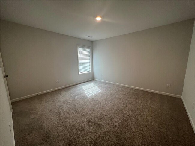Building Photo - 7214 Whitewater Dr