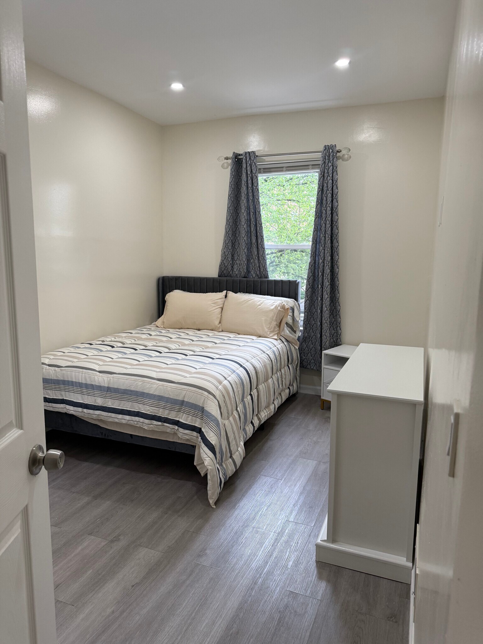 Bedroom #2 - 72 Seymour Ave