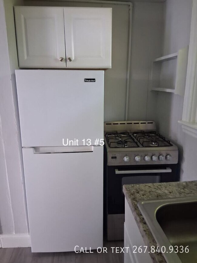Building Photo - 674-684 Stuyvesant Avenue , 13-15 Christoph Ave-13-3