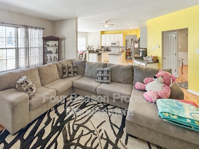 Building Photo - 14020 Seneca Ridge Dr