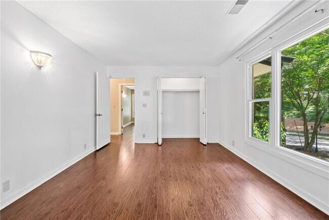 Building Photo - 2710 Margaret Mitchell Dr NW