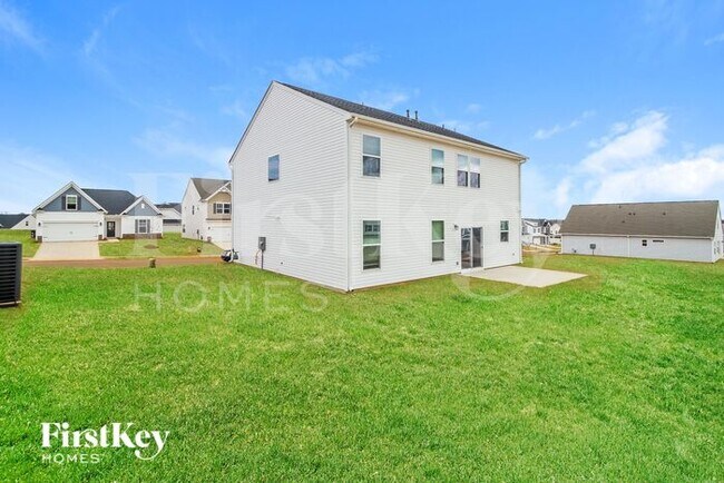 Building Photo - 1101 Mission Hill Ln